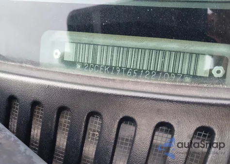 2005 Chevrolet Silverado 1500 Z71 z USA, uszkodzony, nr VIN 2GCEK19T651221097